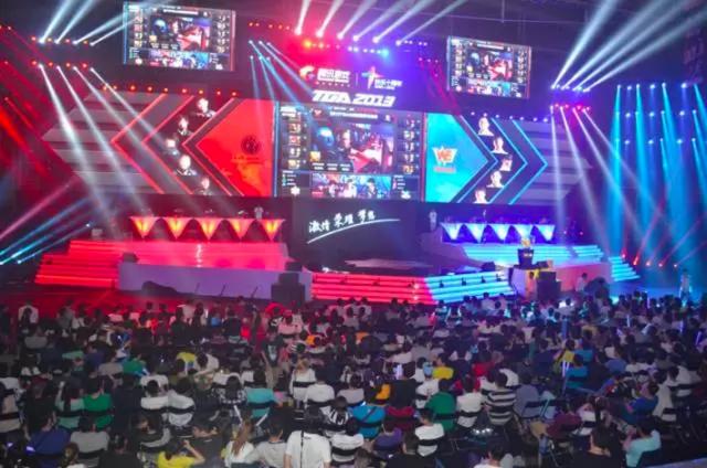 LOL-S13：T1勇夺S13全球总决赛冠军，上路Zeus拿下总决赛FMVP